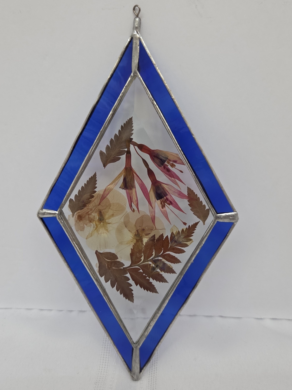 Blue Framed Diamond Pressed Flower Stained Glass Hanging Ornament Suncatcher